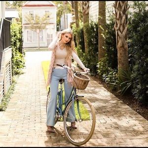 Meet your Posher, Elly